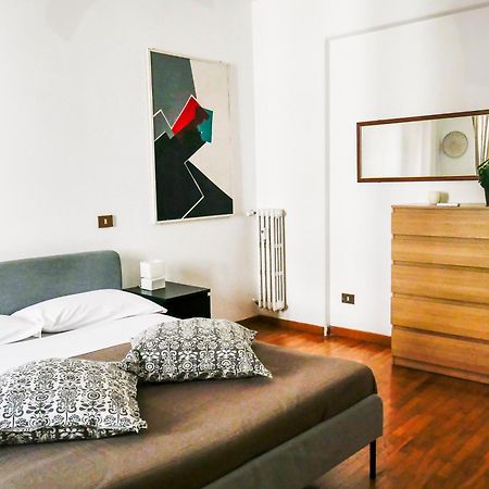 Modern 1 Bedroom Near Metro Roma Exterior foto